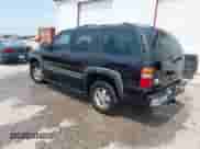 2002 Chevrolet Tahoe Z71 z VIN 1GNEK13Z72R226297, wystawiony jako IAAI lot #42812667 z przebiegiem 329 117 mil mil oraz . Historia ofert i sprzedaży dostępna na DreamBid. Obrazek 3.