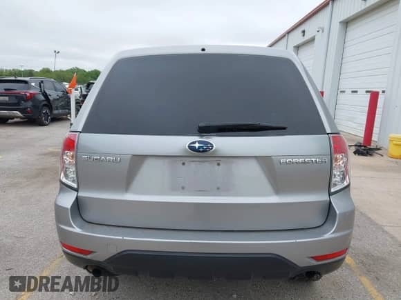 2009 Subaru Forester X с VIN JF2SH61609H793257, выставлен на аукционе IAAI как лот 42301734 с пробегом Не указан миль и . История ставок и продаж доступна на DreamBid. Изображение 15.