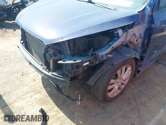 2013 Hyundai Tucson GLS z VIN KM8JU3AC4DU684497, wystawiony jako IAAI lot #42767585 z przebiegiem 83 250 mil mil oraz . Historia ofert i sprzedaży dostępna na DreamBid. Obrazek 6.