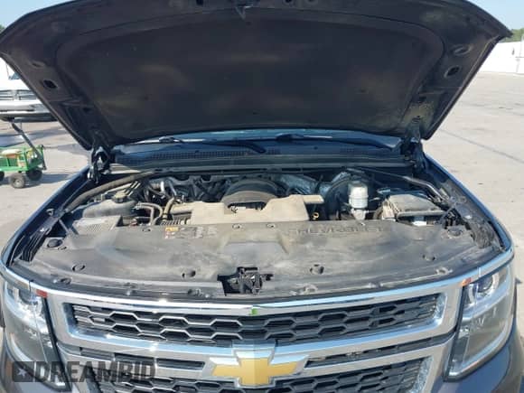 2016 Chevrolet Suburban LT with VIN 1GNSKHKC5GR391281, listed as a IAAI auction lot 43153704 with 199,019 mi miles and . Bid and sale history available at DreamBid. Image 10.