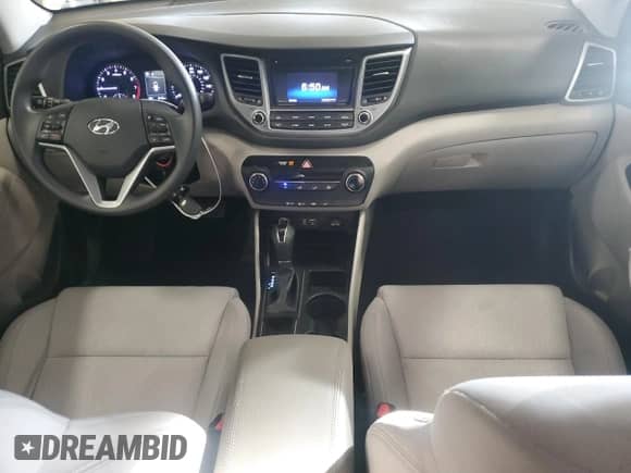 2018 Hyundai Tucson SE z VIN KM8J2CA44JU707092, wystawiony jako Copart lot #86633635 z przebiegiem 88 185 mil mil oraz Szkoda całkowita • Salvage title. Historia ofert i sprzedaży dostępna na DreamBid. Obrazek 8.