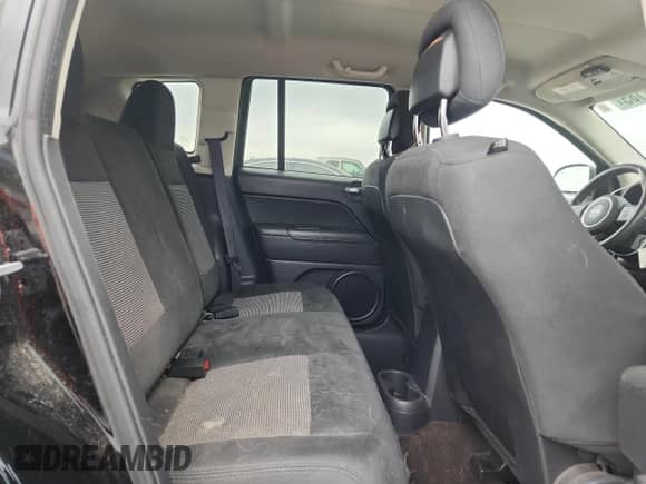 2014 Jeep Compass Sport с VIN 1C4NJCBA7ED515572, выставлен на аукционе Copart как лот 68657185 с пробегом 158 857 миль миль и Списание • Salvage title. История ставок и продаж доступна на DreamBid. Изображение 11.