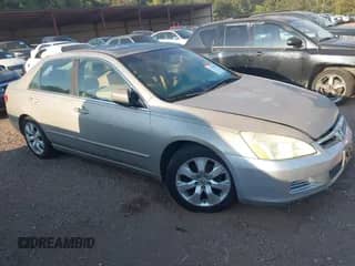 2003 Honda Accord EX with VIN 1HGCM56643A100290, listed as a IAAI auction lot 43110044 with 236,219 mi miles and . Bid and sale history available at DreamBid. Image 1.