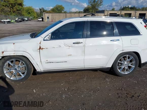 2014 Jeep Grand Cherokee Summit с VIN 1C4RJFJM3EC373015, выставлен на аукционе IAAI как лот 43321112 с пробегом 85 655 миль миль и . История ставок и продаж доступна на DreamBid. Изображение 6.