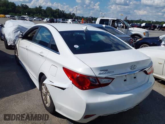2014 Hyundai Sonata GLS z VIN 5NPEB4AC4EH877343, wystawiony jako IAAI lot #43324912 z przebiegiem Nie podano mil oraz . Historia ofert i sprzedaży dostępna na DreamBid. Obrazek 3.