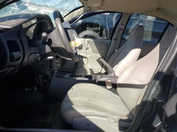 2002 Saturn SL with VIN 1G8ZF54832Z175967, listed as a Copart auction lot 47083865 with 213,230 mi miles and Salvage title. Bid and sale history available at DreamBid. Image 7.