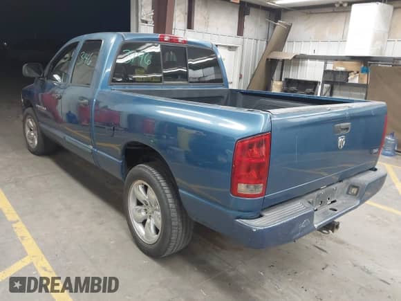 2005 Dodge 1500 SLT with VIN 1D7HA18D05S105930, listed as a IAAI auction lot 43281128 with 187,729 mi miles and . Bid and sale history available at DreamBid. Image 3.