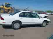 1995 Chevrolet Lumina with VIN 2G1WN52M9S9338667, listed as a IAAI auction lot 42184412 with 118,741 mi miles and . Bid and sale history available at DreamBid. Image 14.