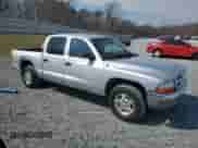 2001 Dodge Dakota Sport with VIN 1B7GL2AX01S126636, listed as a Copart auction lot 48332505 with 175,866 mi miles and Salvage title. Bid and sale history available at DreamBid. Image 4.