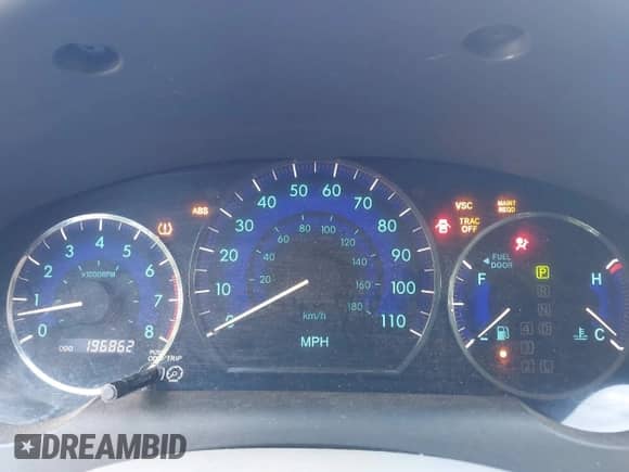 2010 Toyota Sienna CE с VIN 5TDKK4CC7AS324707, выставлен на аукционе IAAI как лот 42853782 с пробегом 196 862 миль миль и . История ставок и продаж доступна на DreamBid. Изображение 7.