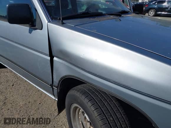1992 Nissan Frontier z VIN 1N6SD16S4NC367367, wystawiony jako IAAI lot #43438308 z przebiegiem 247 299 mil mil oraz . Historia ofert i sprzedaży dostępna na DreamBid. Obrazek 6.
