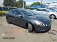 2013 Volvo S60 T5 с VIN YV1612FH9D2200699, выставлен на аукционе Copart как лот 69029905 с пробегом 109 102 миль миль и Списание • Salvage title. История ставок и продаж доступна на DreamBid. Изображение 4.