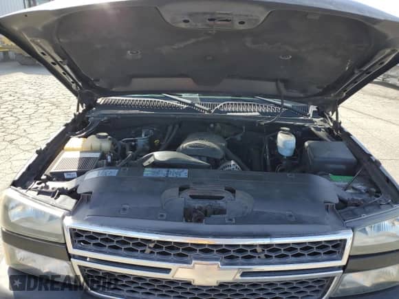 2005 Chevrolet Silverado 2500HD LS с VIN 1GCHC23U35F801207, выставлен на аукционе Copart как лот 52006125 с пробегом 160 928 миль миль и Списание • Salvage title. История ставок и продаж доступна на DreamBid. Изображение 11.