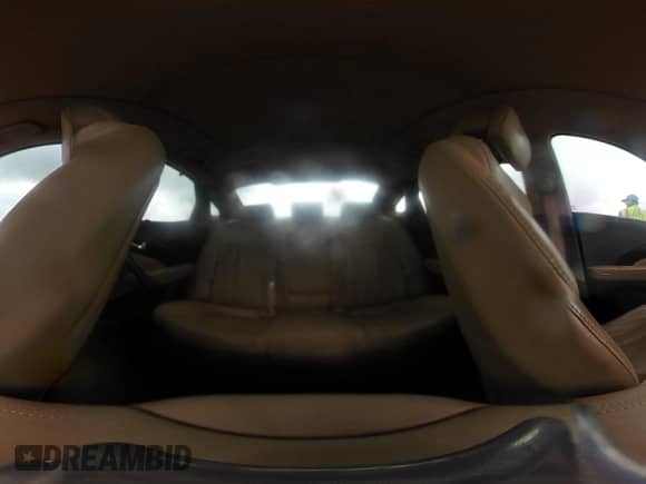 2017 Hyundai Azera Limited с VIN KMHFH4JG8HA583506, выставлен на аукционе IAAI как лот 42200722 с пробегом 88 489 миль миль и . История ставок и продаж доступна на DreamBid. Изображение 19.