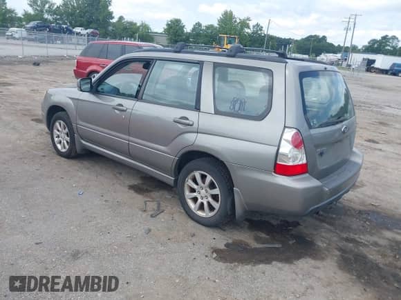 2006 Subaru Forester X with VIN JF1SG65656G750911, listed as a IAAI auction lot 42911199 with 213,743 mi miles and . Bid and sale history available at DreamBid. Image 3.