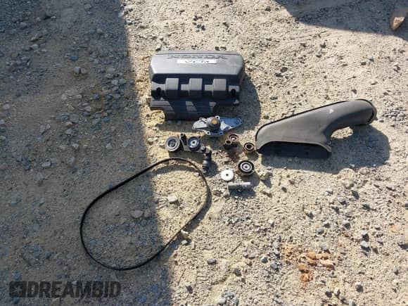 2010 Honda Pilot Touring with VIN 5FNYF3H97AB008623, listed as a IAAI auction lot 42797309 with 312,005 mi miles and . Bid and sale history available at DreamBid. Image 12.