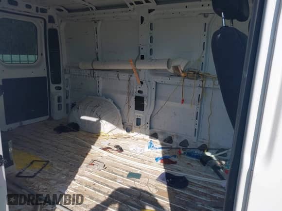 2021 Ram ProMaster Cargo с VIN 3C6LRVAG0ME565123, выставлен на аукционе IAAI как лот 41876109 с пробегом 66 737 миль миль и . История ставок и продаж доступна на DreamBid. Изображение 8.