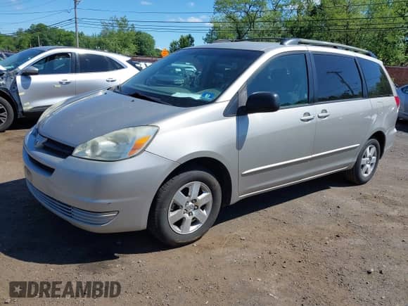2005 Toyota Sienna CE с VIN 5TDZA23C05S282862, выставлен на аукционе IAAI как лот 42302628 с пробегом 213 953 миль миль и . История ставок и продаж доступна на DreamBid. Изображение 13.