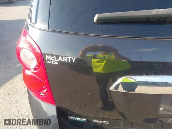 2011 Chevrolet Equinox 2LT with VIN 2CNFLNE53B6446510, listed as a IAAI auction lot 42113715 with 208,474 mi miles and . Bid and sale history available at DreamBid. Image 14.