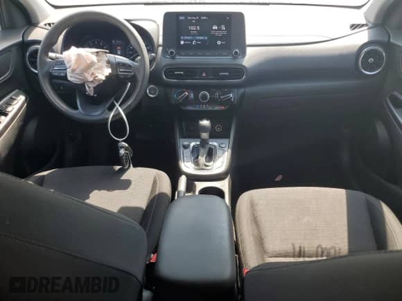 2022 Hyundai Kona SEL с VIN KM8K62ABXNU917784, выставлен на аукционе Copart как лот 69003035 с пробегом 67 259 миль миль и Списание • Salvage title. История ставок и продаж доступна на DreamBid. Изображение 8.