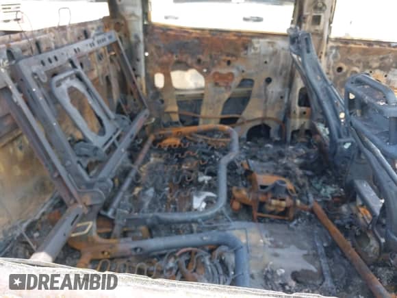 2015 Chevrolet Silverado 2500HD Work Truck z VIN 1GC1KUEG0FF156704, wystawiony jako IAAI lot #42683155 z przebiegiem Nie podano mil oraz . Historia ofert i sprzedaży dostępna na DreamBid. Obrazek 8.