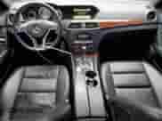 2012 Mercedes-Benz C 250 Sport с VIN WDDGF4HB0CR195890, выставлен на аукционе Copart как лот 82088905 с пробегом 105 505 миль миль и Списание • Salvage title. История ставок и продаж доступна на DreamBid. Изображение 8.