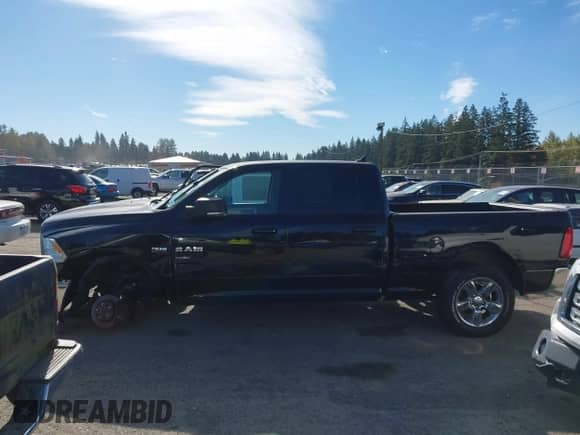 2019 Ram 1500 Big Horn z VIN 1C6RR7TT5KS658729, wystawiony jako IAAI lot #43459370 z przebiegiem 145 435 mil mil oraz . Historia ofert i sprzedaży dostępna na DreamBid. Obrazek 15.