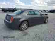 2014 Chrysler 300 C z VIN 2C3CCAKT6EH164443, wystawiony jako Copart lot #60704055 z przebiegiem 156 099 mil mil oraz Szkoda całkowita • Salvage title. Historia ofert i sprzedaży dostępna na DreamBid. Obrazek 3.