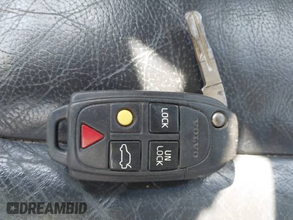2007 Volvo S60 2.5L Turbo с VIN YV1RH592172609544, выставлен на аукционе IAAI как лот 42447620 с пробегом 234 147 миль миль и . История ставок и продаж доступна на DreamBid. Изображение 11.