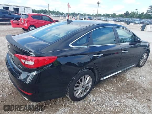 2015 Hyundai Sonata Sport с VIN 5NPE34AF6FH111042, выставлен на аукционе IAAI как лот 43105266 с пробегом 100 303 миль миль и . История ставок и продаж доступна на DreamBid. Изображение 4.