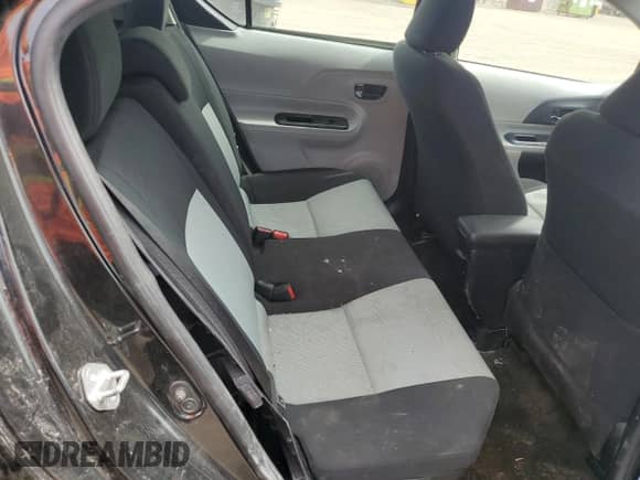2013 Toyota Prius Two с VIN JTDKDTB35D1047532, выставлен на аукционе Copart как лот 62299145 с пробегом 150 408 миль миль и Списание • Salvage title. История ставок и продаж доступна на DreamBid. Изображение 10.