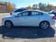 2015 Volvo S60 T5 Platinum с VIN YV1612TM7F1342205, выставлен на аукционе IAAI как лот 43509299 с пробегом 119 463 миль миль и . История ставок и продаж доступна на DreamBid. Изображение 14.