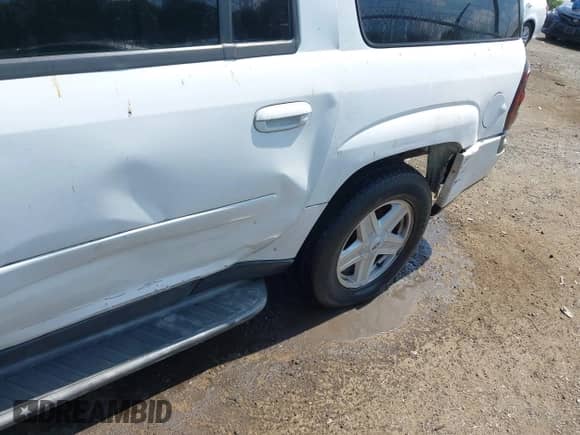 2003 Chevrolet TrailBlazer EXT LT with VIN 1GNET16S936170166, listed as a IAAI auction lot 42758663 with Not provided miles and . Bid and sale history available at DreamBid. Image 6.