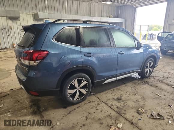 2020 Subaru Forester Touring with VIN JF2SKAXC3LH508561, listed as a Copart auction lot 81679415 with 29,132 mi miles and Salvage title. Bid and sale history available at DreamBid. Image 3.