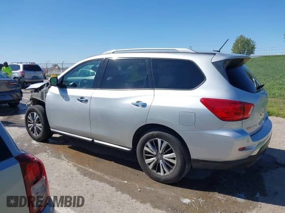 2017 Nissan Pathfinder S z VIN 5N1DR2MN1HC673409, wystawiony jako IAAI lot #41992057 z przebiegiem 132 562 mil mil oraz . Historia ofert i sprzedaży dostępna na DreamBid. Obrazek 15.