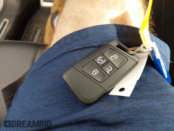 2024 Volkswagen Tiguan SE R-Line Black с VIN 3VV8B7AX3RM111526, выставлен на аукционе IAAI как лот 42524100 с пробегом 7 280 миль миль и . История ставок и продаж доступна на DreamBid. Изображение 11.