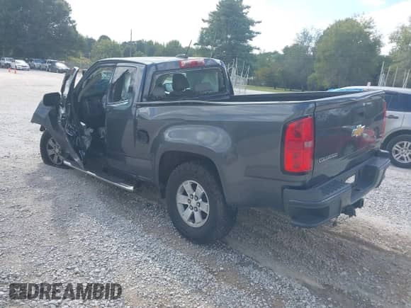 2016 Chevrolet Colorado 2WD WT z VIN 1GCHSBEA4G1117658, wystawiony jako IAAI lot #43334004 z przebiegiem Nie podano mil oraz . Historia ofert i sprzedaży dostępna na DreamBid. Obrazek 3.