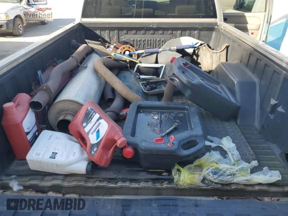 2003 Chevrolet Silverado 2500HD LT3 с VIN 1GCHK23G33F235348, выставлен на аукционе Copart как лот 85091805 с пробегом Не указан миль и Чистый • Clean title. История ставок и продаж доступна на DreamBid. Изображение 12.