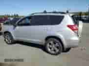 2010 Toyota RAV4 Sport с VIN JTMWK4DV5AD004475, выставлен на аукционе Copart как лот 61271945 с пробегом 199 024 миль миль и Списание • Salvage title. История ставок и продаж доступна на DreamBid. Изображение 2.