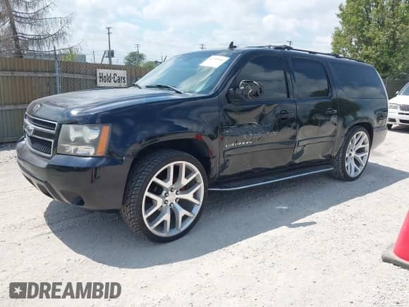 2007 Chevrolet Suburban LTZ с VIN 3GNFK16367G103724, выставлен на аукционе IAAI как лот 42249081 с пробегом 153 201 миль миль и . История ставок и продаж доступна на DreamBid. Изображение 2.
