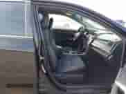 2015 Toyota Camry SE z VIN 4T1BF1FK7FU045200, wystawiony jako IAAI lot #43292496 z przebiegiem 159 958 mil mil oraz . Historia ofert i sprzedaży dostępna na DreamBid. Obrazek 5.