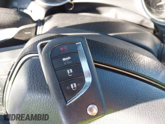 2019 Toyota Camry SE z VIN 4T1B11HK9KU259594, wystawiony jako IAAI lot #43482552 z przebiegiem 112 600 mil mil oraz . Historia ofert i sprzedaży dostępna na DreamBid. Obrazek 11.