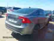 2016 Volvo S60 T5 Platinum с VIN YV4612UM7G2001173, выставлен на аукционе IAAI как лот 41659965 с пробегом 117 805 миль миль и . История ставок и продаж доступна на DreamBid. Изображение 4.