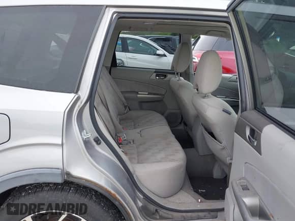 2009 Subaru Forester X с VIN JF2SH63689H793679, выставлен на аукционе IAAI как лот 42979591 с пробегом 145 844 миль миль и . История ставок и продаж доступна на DreamBid. Изображение 8.