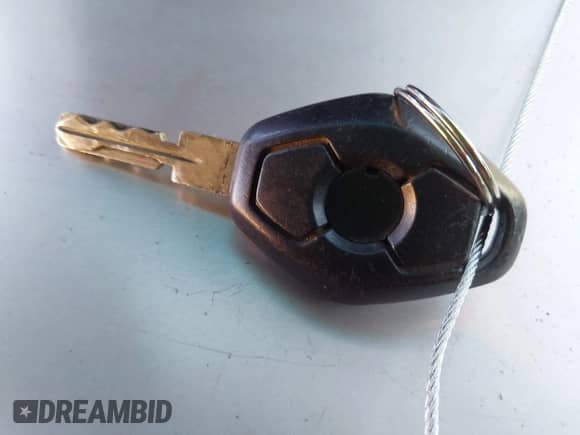 2001 BMW 5 Series 540i с VIN WBADN53431GC97451, выставлен на аукционе IAAI как лот 43492747 с пробегом 271 595 миль миль и . История ставок и продаж доступна на DreamBid. Изображение 11.