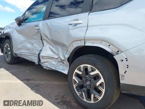 2025 Subaru Forester Premium z VIN JF2SLDDCXSH525603, wystawiony jako IAAI lot #43131099 z przebiegiem 4 782 mil mil oraz . Historia ofert i sprzedaży dostępna na DreamBid. Obrazek 20.