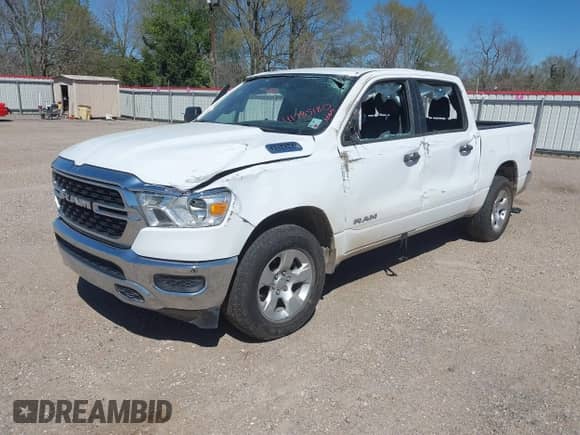 2024 Ram 1500 Big Horn z VIN 1C6RRFFG9RN110878, wystawiony jako IAAI lot #41785180 z przebiegiem 30 266 mil mil oraz . Historia ofert i sprzedaży dostępna na DreamBid. Obrazek 18.