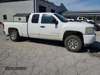 2007 Chevrolet Silverado 1500 1LT с VIN 1GCEC19C77Z631995, выставлен на аукционе Copart как лот 84790625 с пробегом 140 455 миль миль и Списание • Salvage title. История ставок и продаж доступна на DreamBid. Изображение 4.