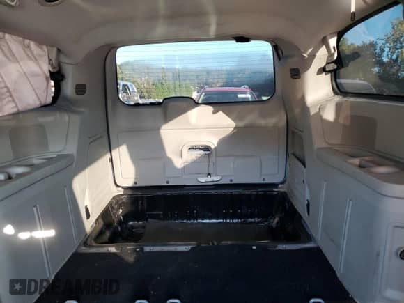 2012 Dodge Grand Caravan SXT with VIN 2C4RDGCG2CR394687, listed as a Copart auction lot 84749475 with 122,989 mi miles and Clean title. Bid and sale history available at DreamBid. Image 10.