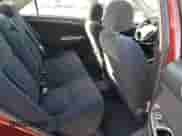 2002 Toyota Camry LE z VIN 4T1BE30K42U065583, wystawiony jako Copart lot #90134365 z przebiegiem 206 006 mil mil oraz Czysty tytuł • Clean title. Historia ofert i sprzedaży dostępna na DreamBid. Obrazek 10.